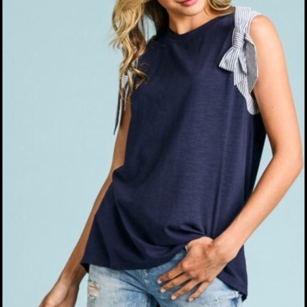NEW Doe and Rae Bow Shoulder Tank Top Small